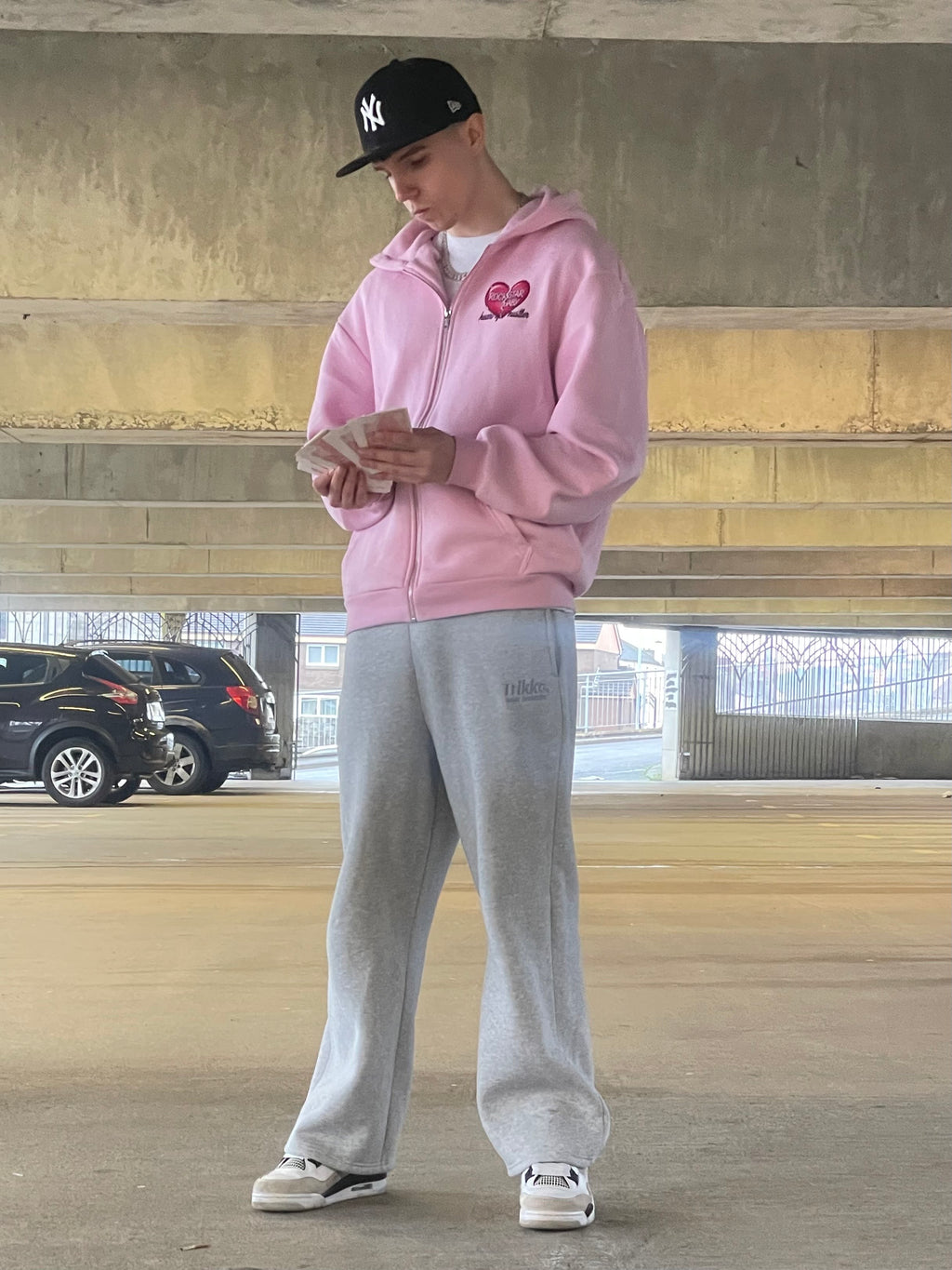 Heart Of A Hustler Oversized Zip Hoodie - Pink